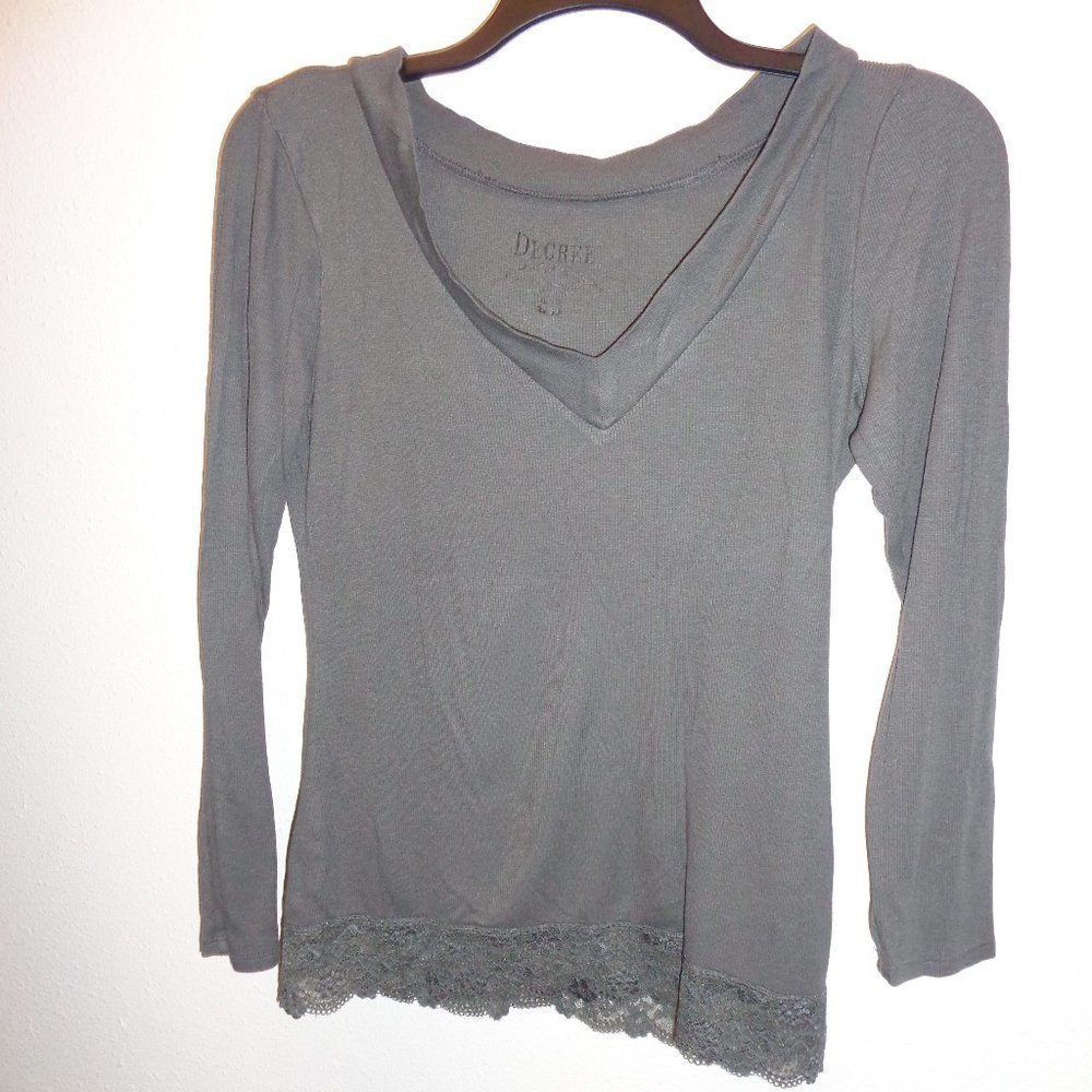 DECREE Long Sleeve Top with Lace Detail XL - Picture 6 of 11